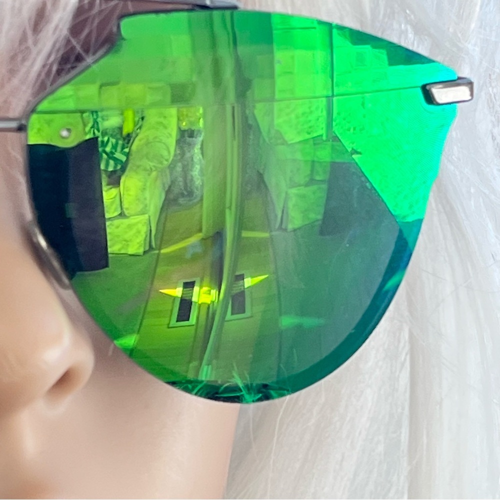 Dior Vibrant Green Sunglasses - Picture 7 of 9